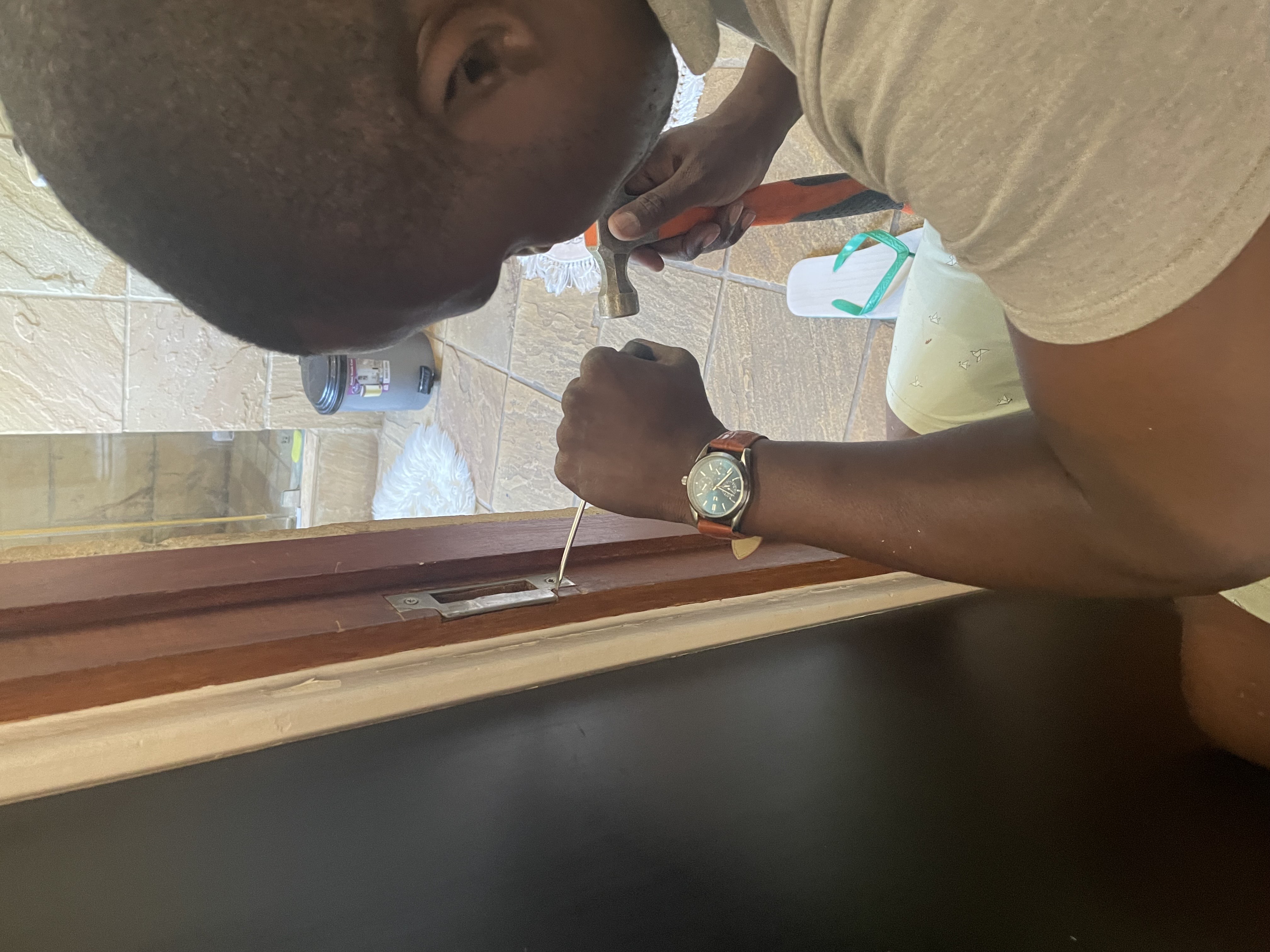 Professional lock repair service in Greenside by experienced locksmith